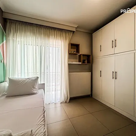 Seaside Luxury #propertly شقة Nea Kallikrateia